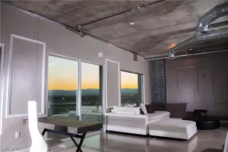 Photo #1: 2311693 Listing