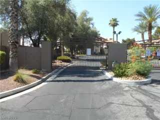 Photo #1: 2311704 Listing