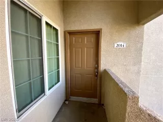 Photo #2: 2311706 Listing