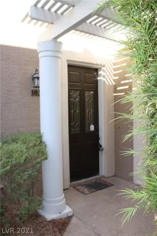 Photo #4: 2311724 Listing 