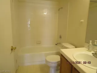 Photo #4: 2311732 Listing 