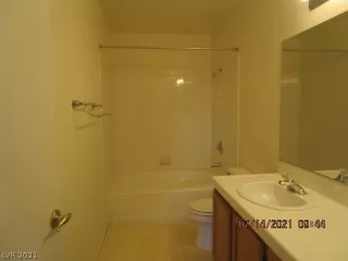 Photo #6: 2311732 Listing 