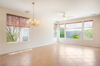 Photo #3: 2311753 Listing 