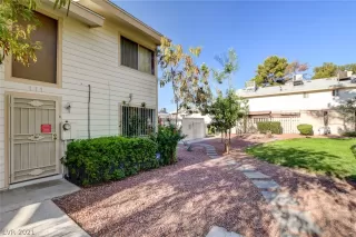 Photo #1: 2311757 Listing 