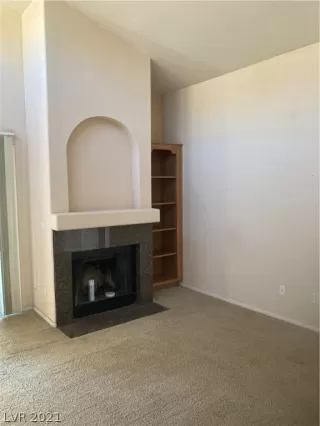 Photo #4: 2311769 Listing