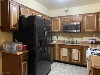 Photo #6: 2311775 Listing 