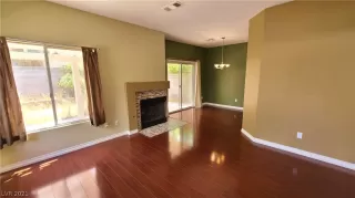 Photo #6: 2311783 Listing 