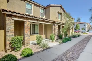 Photo #3: 2311835 Listing 