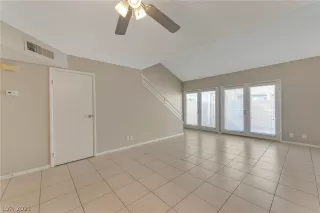 Photo #1: 2311836 Listing