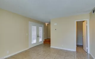 Photo #3: 2311850 Listing 