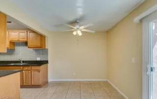 Photo #5: 2311850 Listing 