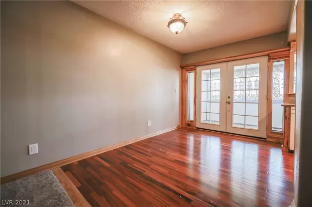 MLS: 2311857 Condo For Sale