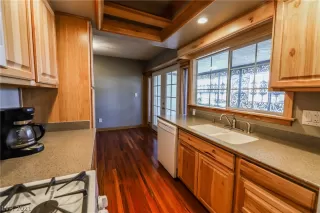 Photo #6: 2311857 Listing