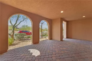 Photo #1: 2311859 Listing