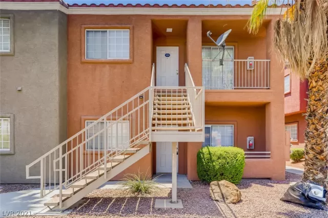 MLS: 2311862 Condo For Sale