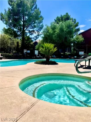 Photo #1: 2311865 Listing