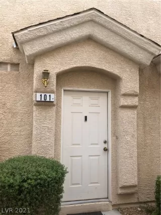 Photo #1: 2311884 Listing