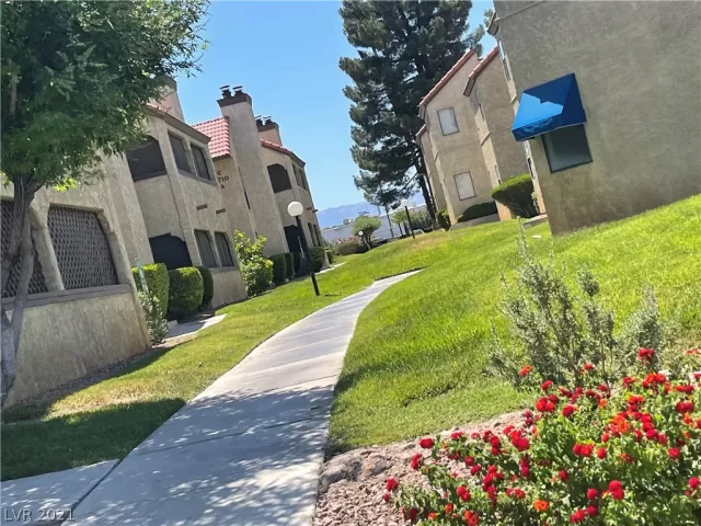 MLS: 2311954 Condo For Sale