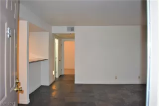 Photo #1: 2311982 Listing