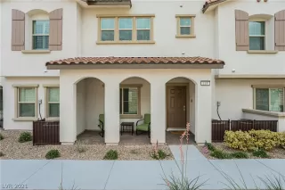 Photo #4: 2312010 Listing