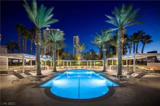 Photo #5: 2312030 Listing 