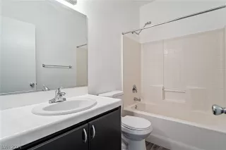 Photo #3: 2312031 Listing 