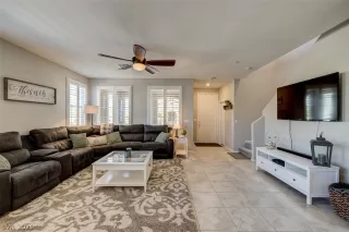 Photo #6: 2312072 Listing