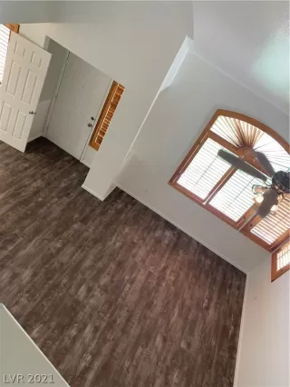 Photo #3: 2312078 Listing 