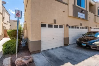 Photo #1: 2312109 Listing 