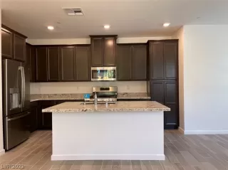 Photo #6: 2312126 Listing 