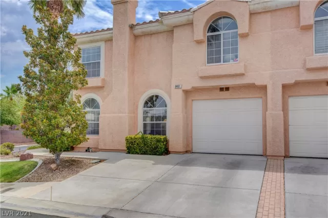 MLS: 2312136 Condo For Sale