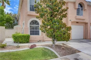 Photo #1: 2312136 Listing