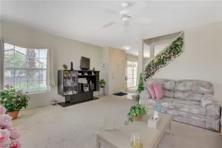 Photo #4: 2312136 Listing