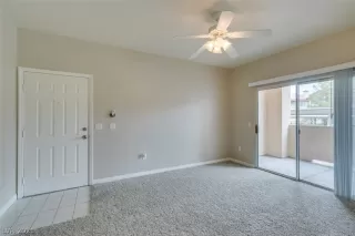 Photo #5: 2312150 Listing