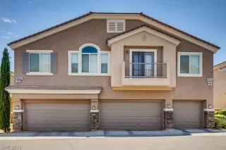 Photo #2: 2312159 Listing