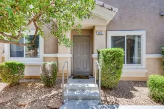 Photo #5: 2312159 Listing