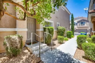 Photo #6: 2312159 Listing