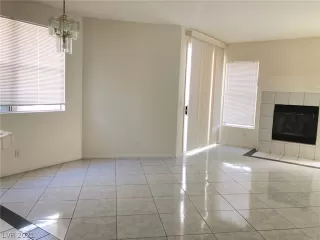 Photo #2: 2312181 Listing 