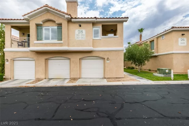 MLS: 2312264 Condo For Sale