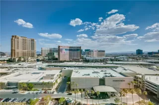 Photo #3: 2312278 Listing 