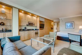 Photo #6: 2312278 Listing 