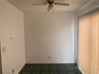 Photo #2: 2312283 Listing