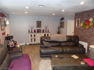 Photo #4: 2312339 Listing 