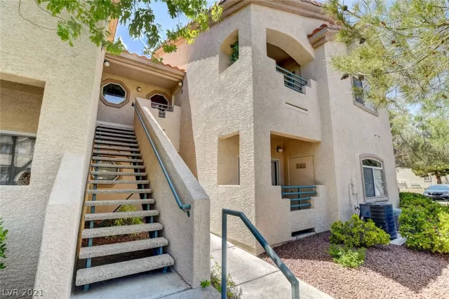 MLS: 2312344 Condo For Sale