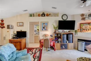 Photo #2: 2312344 Listing