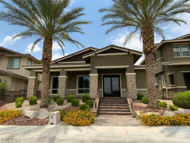 MLS: 2312354 Condo For Sale