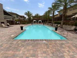 Photo #3: 2312354 Listing 