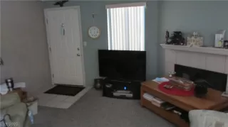 Photo #5: 2312357 Listing 