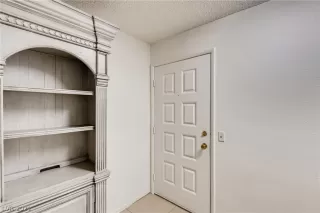 Photo #2: 2312437 Listing 