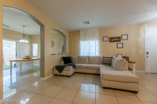 Photo #1: 2312465 Listing 